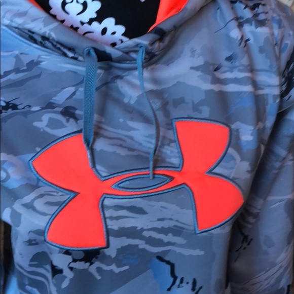 Under Armour Hoodie - Picture 2 of 4